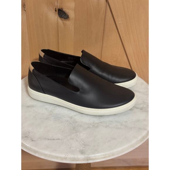Ecco | NWOT Soft 7 Black Leather Slip On Comfort Sneakers | Size 38 EU - Picture 1 of 11